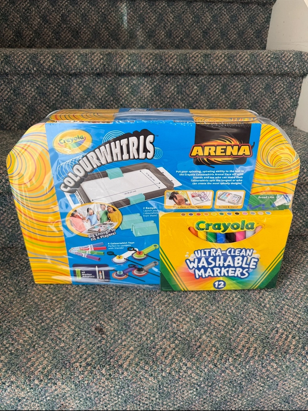 Crayola ColourWhirls Arena Set with Yellow and Blue Washable Markers